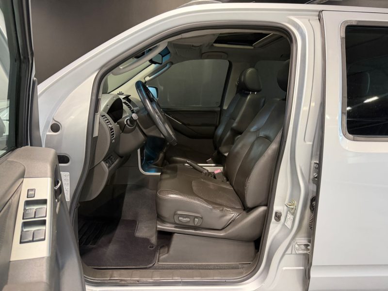 NISSAN NAVARA 2.5 DCI DOUBLE CAB LE 4X4 2007