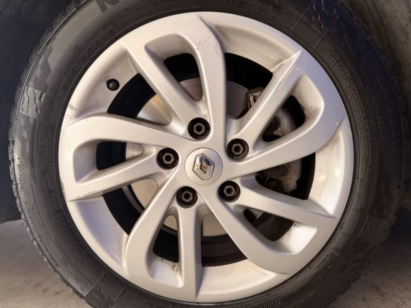 RENAULT MEGANE DYNAMIQUE - 1.2 L TCe - 116 ch - BVM - RIEN À PRÉVOIR - GPS - ROUE DE SECOURS 