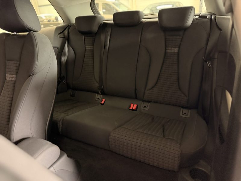 AUDI A3 1.6 L TDi -  105 ch - SIEGES CHAUFFANTS - SUIVI COMPLET - RIEN À PRÉVOIR -  