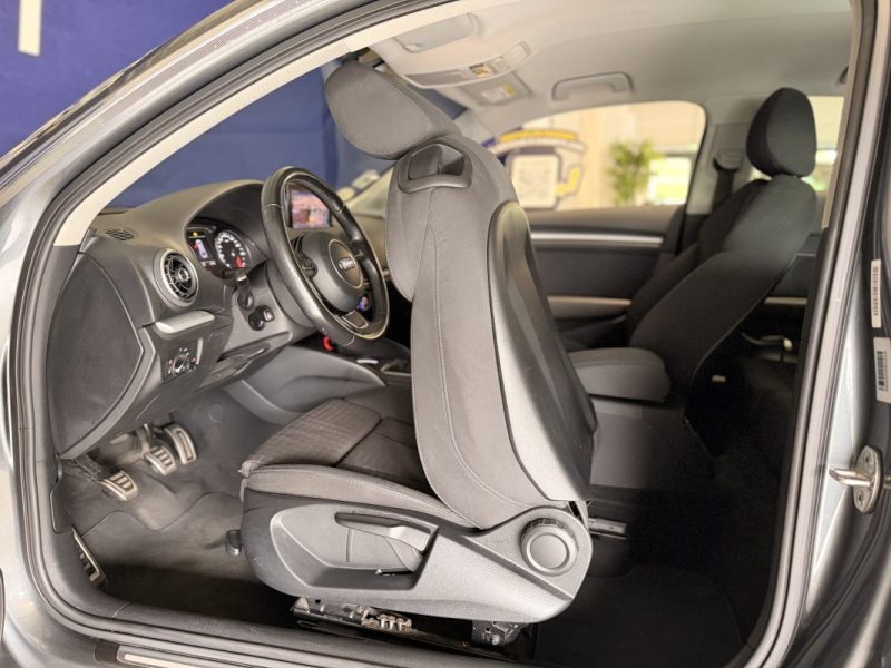 AUDI A3 1.6 L TDi -  105 ch - SIEGES CHAUFFANTS - SUIVI COMPLET - RIEN À PRÉVOIR -  