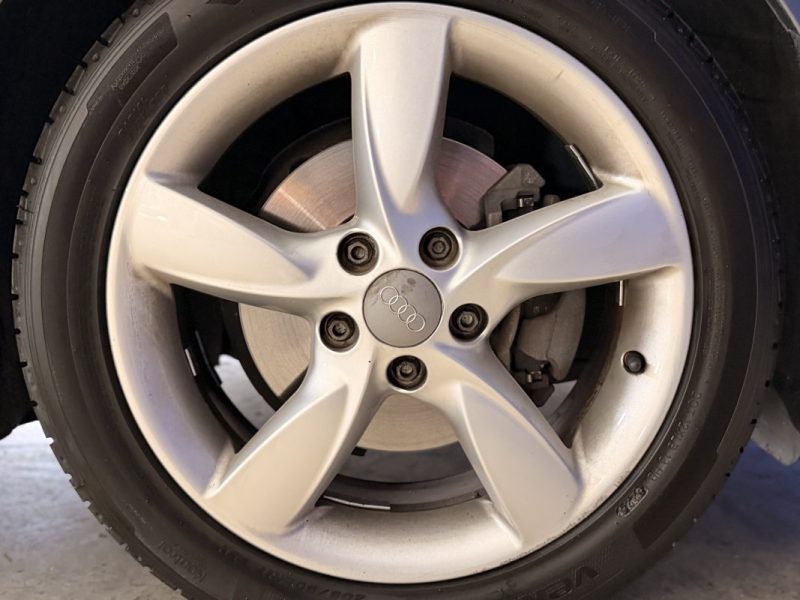 AUDI A3 1.6 L TDi -  105 ch - SIEGES CHAUFFANTS - SUIVI COMPLET - RIEN À PRÉVOIR -  