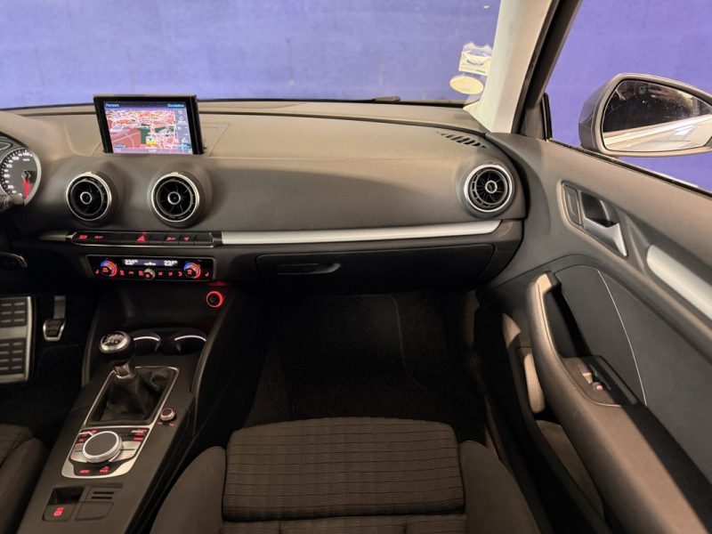 AUDI A3 1.6 L TDi -  105 ch - SIEGES CHAUFFANTS - SUIVI COMPLET - RIEN À PRÉVOIR -  