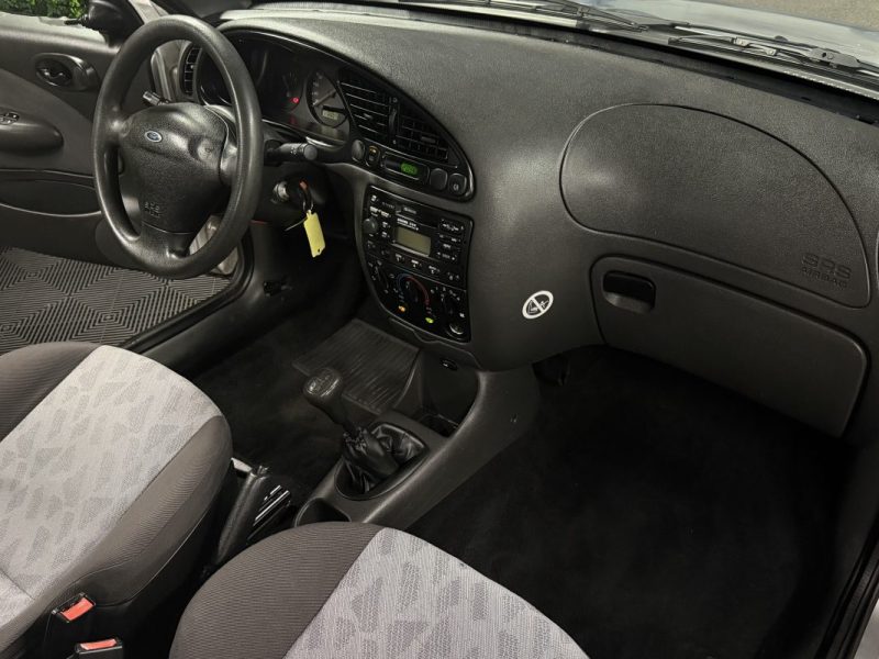 FORD FIESTA III (2) 1.3 60 Cv - VENTE EN ETAT / EMBRAYAGE A PREVOIR