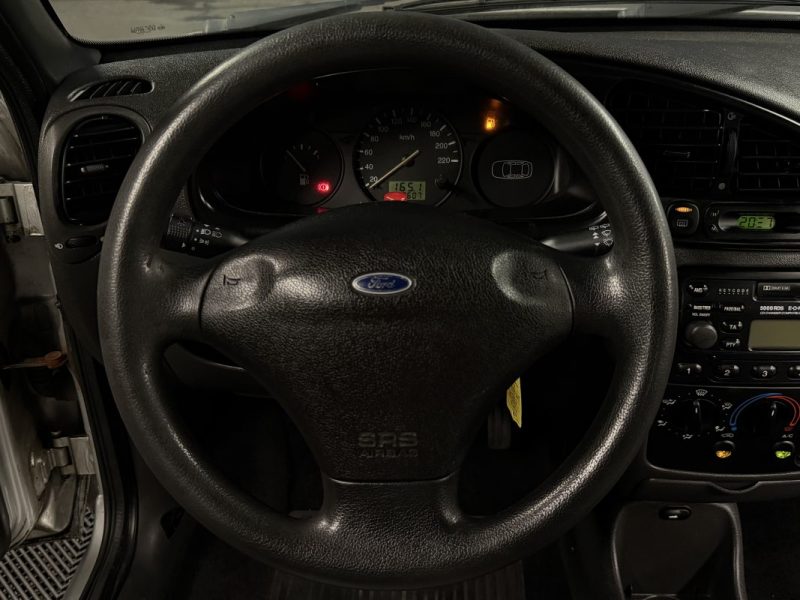 FORD FIESTA III (2) 1.3 60 Cv - VENTE EN ETAT / EMBRAYAGE A PREVOIR