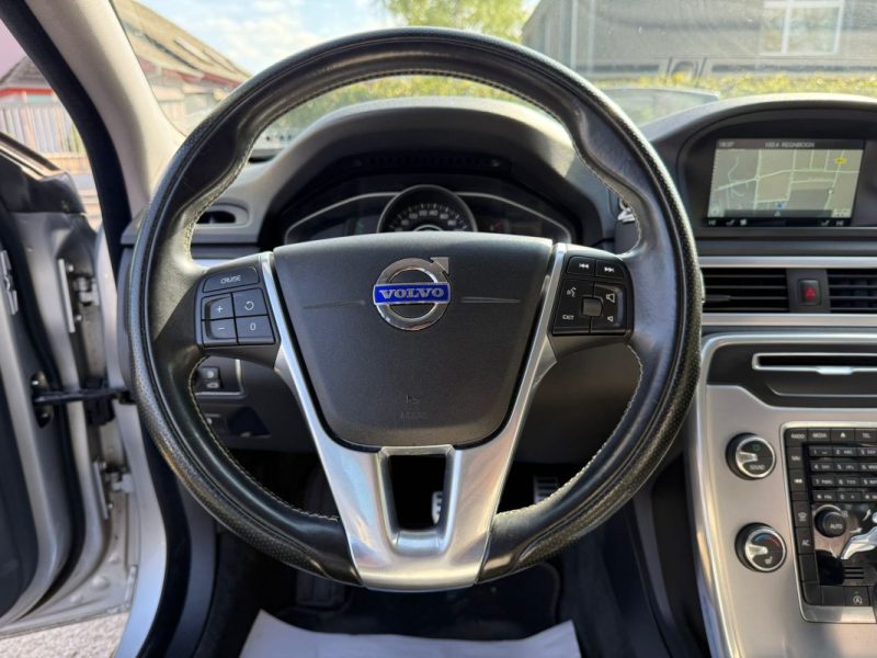 VOLVO V70 2.0d BVA 8 GEARTRONIC MOMENTUM 181CV