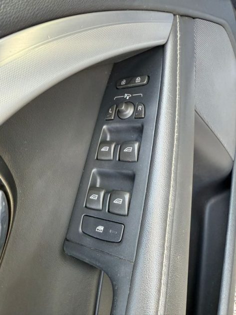VOLVO V70 2.0d BVA 8 GEARTRONIC MOMENTUM 181CV