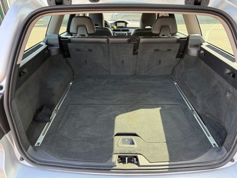 VOLVO V70 2.0d BVA 8 GEARTRONIC MOMENTUM 181CV