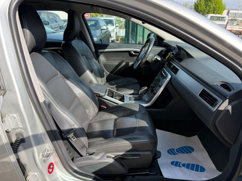 VOLVO V70 2.0d BVA 8 GEARTRONIC MOMENTUM 181CV