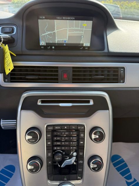 VOLVO V70 2.0d BVA 8 GEARTRONIC MOMENTUM 181CV
