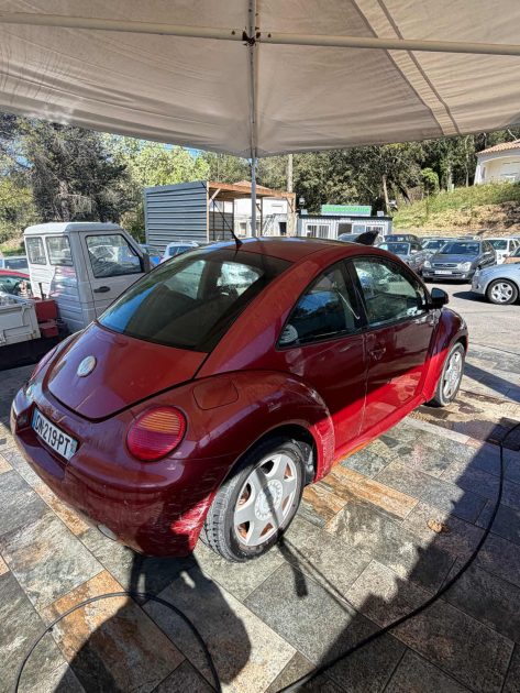 VOLKSWAGEN NEWBEETLE 2.0 1999 A MARCHANT 