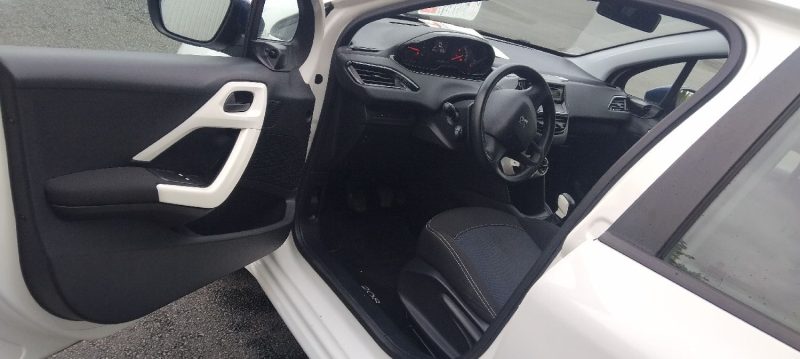 PEUGEOT 208 1.4 HDI 68 CV AN 14 PROPRE 112 KM