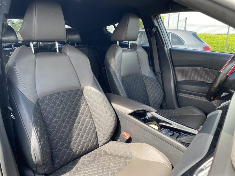 TOYOTA C-HR 122H DYNAMIC 2WD/ CarPlay - Caméra De Recul - Sièges Chauffants