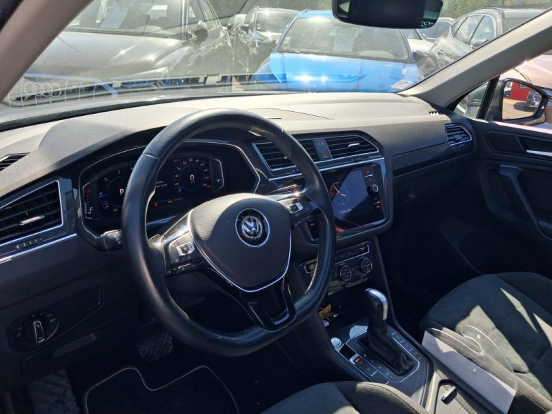 VOLKSWAGEN TIGUAN  2.0 TDI 150 CV 4MOTION DSG CARAT TOIT OUVRANT PANORAMIQUE SUIVIE COMPLET VW 