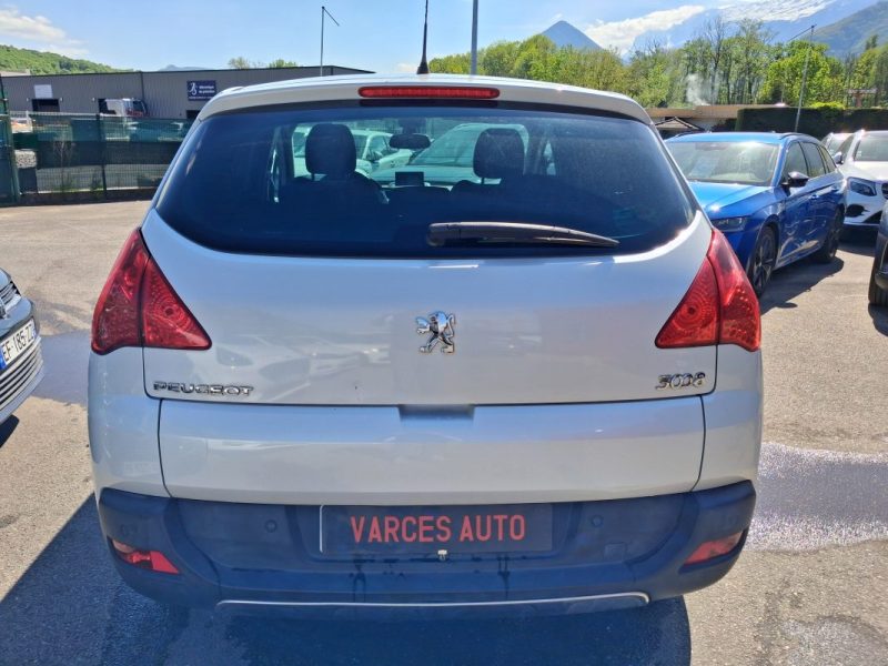 PEUGEOT 3008 1.6 HDI 115CV TOIT PANORAMIQUE SUIVIE PEUGEOT DISPONIBLE 