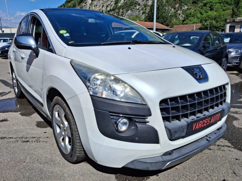 PEUGEOT 3008 1.6 HDI 115CV TOIT PANORAMIQUE SUIVIE PEUGEOT DISPONIBLE 