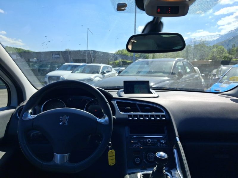 PEUGEOT 3008 1.6 HDI 115CV TOIT PANORAMIQUE SUIVIE PEUGEOT DISPONIBLE 