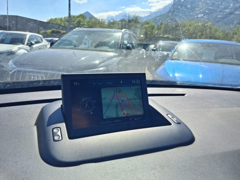 PEUGEOT 3008 1.6 HDI 115CV TOIT PANORAMIQUE SUIVIE PEUGEOT DISPONIBLE 