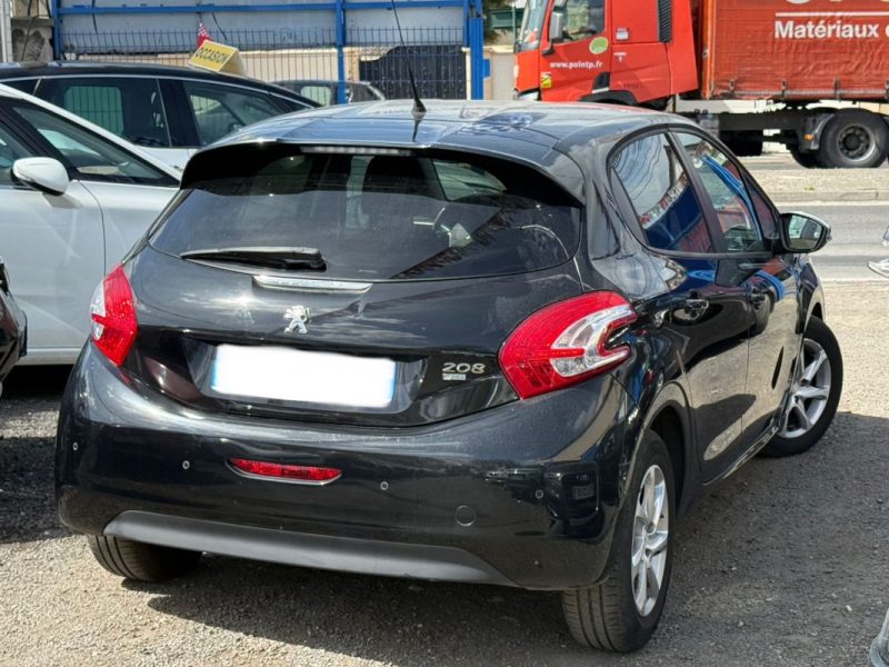 PEUGEOT 208 1.6 E-HDI FAP BUSINESS PACK Trés Bon Etat 