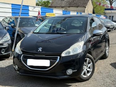 PEUGEOT 208 1.6 E-HDI FAP BUSINESS PACK Trés Bon Etat 