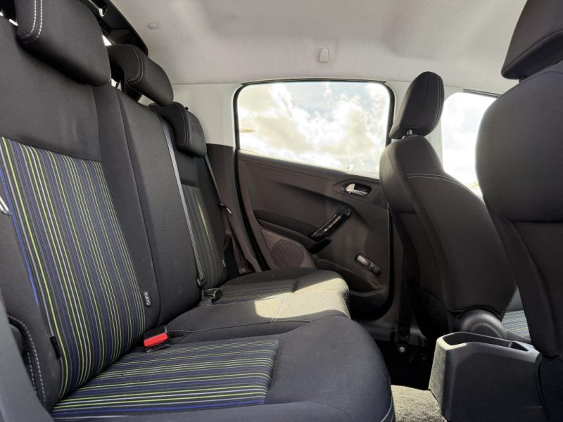 PEUGEOT 208 1.6 BLUEHDI 100 cv - GARANTIE 12 mois - Urban Soul 