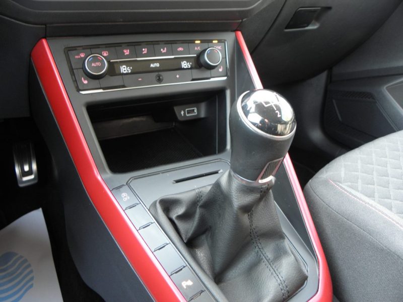 VOLKSWAGEN  POLO VI 1.0 TSI CONNECT 95 CH - 5CH 2019