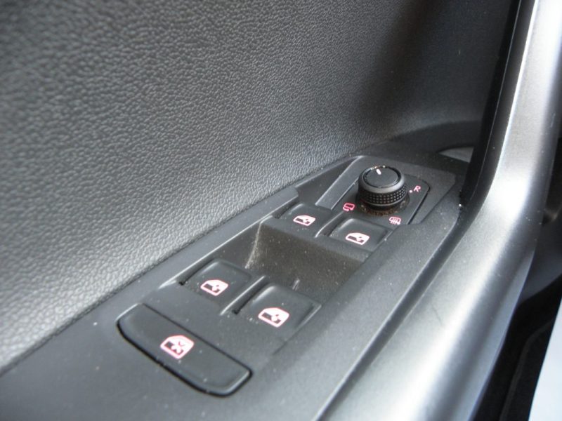 VOLKSWAGEN  POLO VI 1.0 TSI CONNECT 95 CH - 5CH 2019