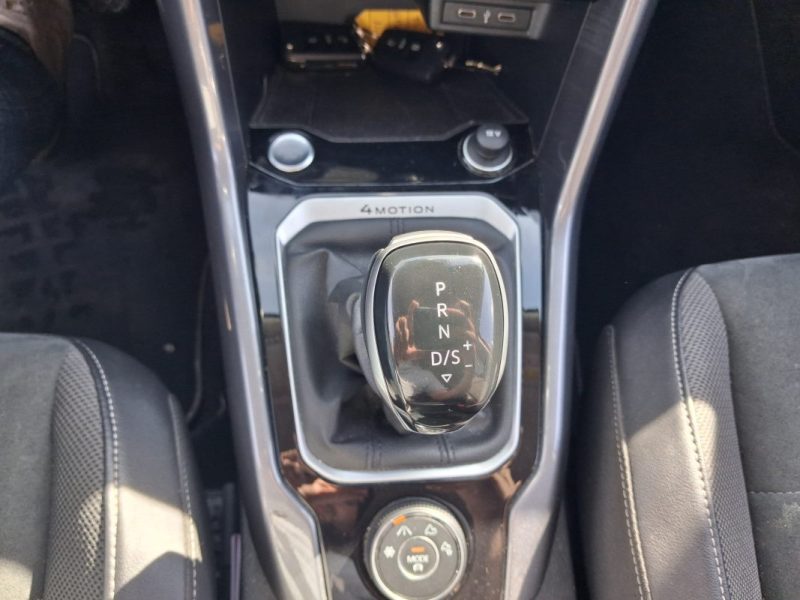 VOLKSWAGEN T-ROC 2.0 TDI 150 CV 4MOTION  SUIVIE COMPLET VW 