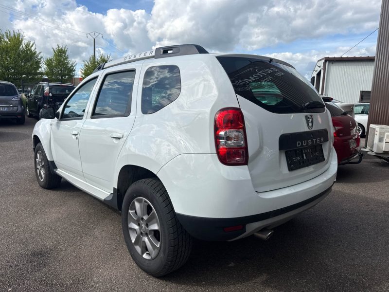 DACIA  DUSTER 1.6 SCE 115 LAUREATE 4X4 