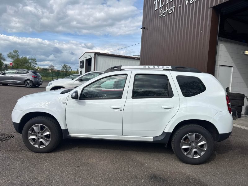 DACIA  DUSTER 1.6 SCE 115 LAUREATE 4X4 