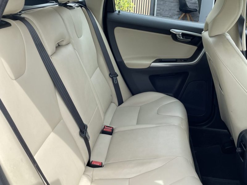 VOLVO XC60  D3 2.0L 149CV  GARANTIE 3/12 MOIS 2016