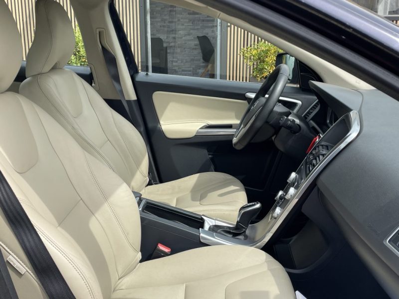 VOLVO XC60  D3 2.0L 149CV  GARANTIE 3/12 MOIS 2016