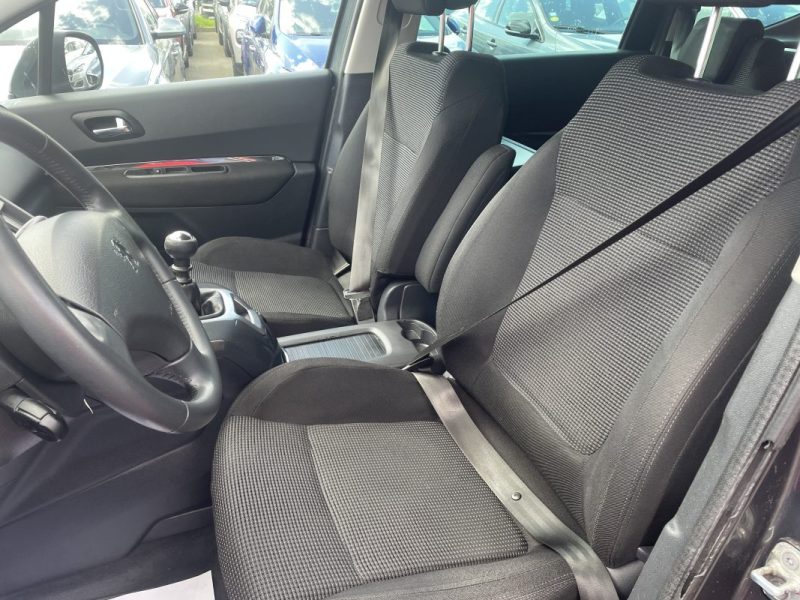 PEUGEOT 5008 1.6 HDI 110CV    GARANTIE 3/12 MOIS 2010