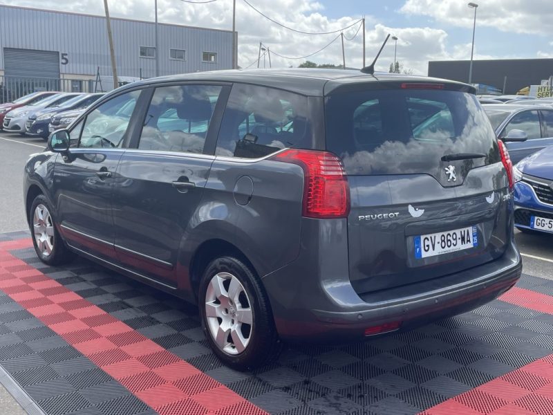 PEUGEOT 5008 1.6 HDI 110CV    GARANTIE 3/12 MOIS 2010