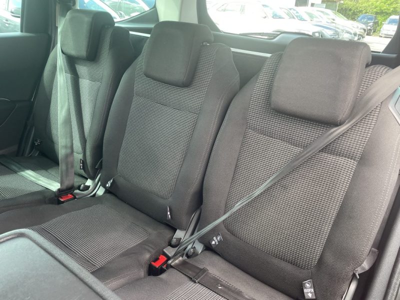 PEUGEOT 5008 1.6 HDI 110CV    GARANTIE 3/12 MOIS 2010