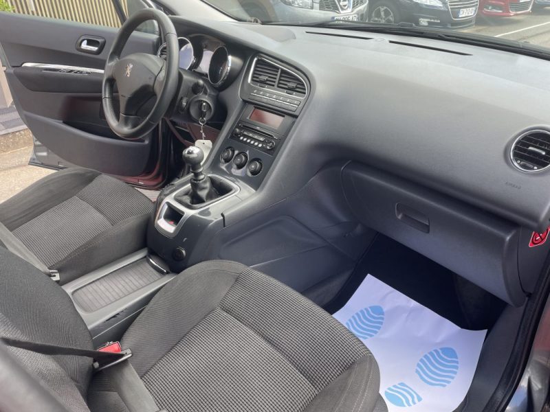 PEUGEOT 5008 1.6 HDI 110CV    GARANTIE 3/12 MOIS 2010