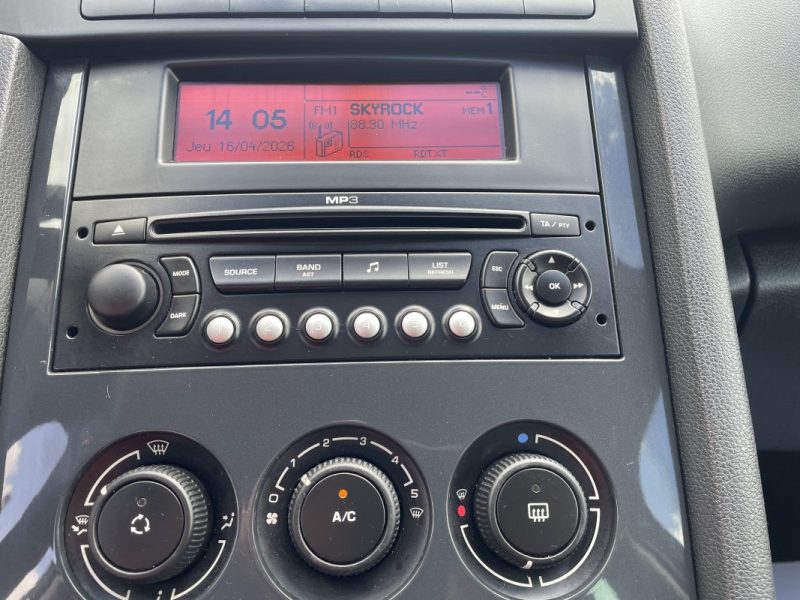 PEUGEOT 5008 1.6 HDI 110CV    GARANTIE 3/12 MOIS 2010