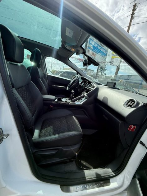 PEUGEOT 3008 1.6 BLUEHDI 120CH BUSINESS Toit Panoramique 