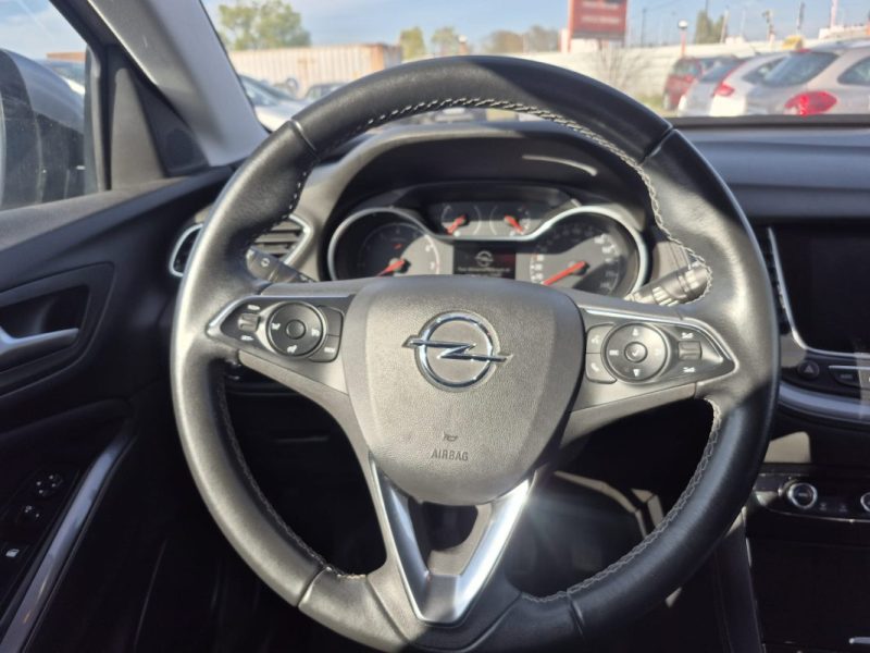 OPEL Grandland X 1.5 CDTI  130 cv  TRES BON ETAT