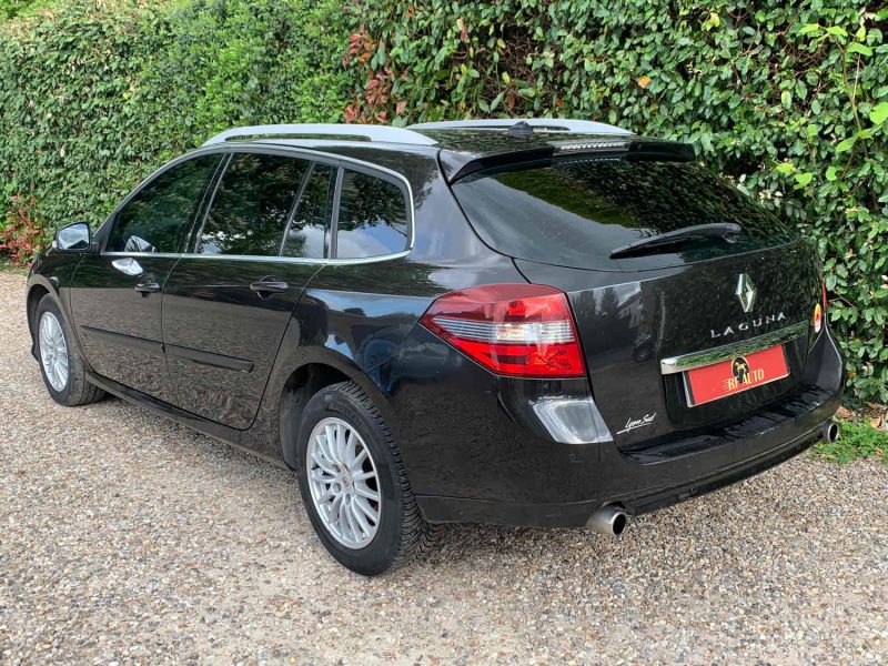 RENAULT LAGUNAIII 2.0 DCI 130 BLACK EDITION 2011