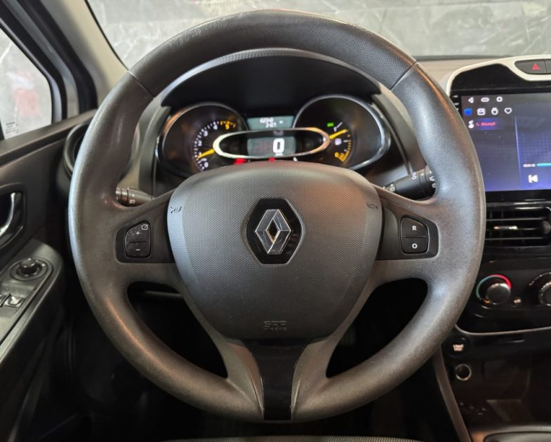RENAULT CLIO IV Société 1.5 DCI 75 GENERIQUE 2014
