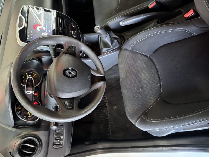 RENAULT CLIO IV Société 1.5 DCI 75 GENERIQUE 2014