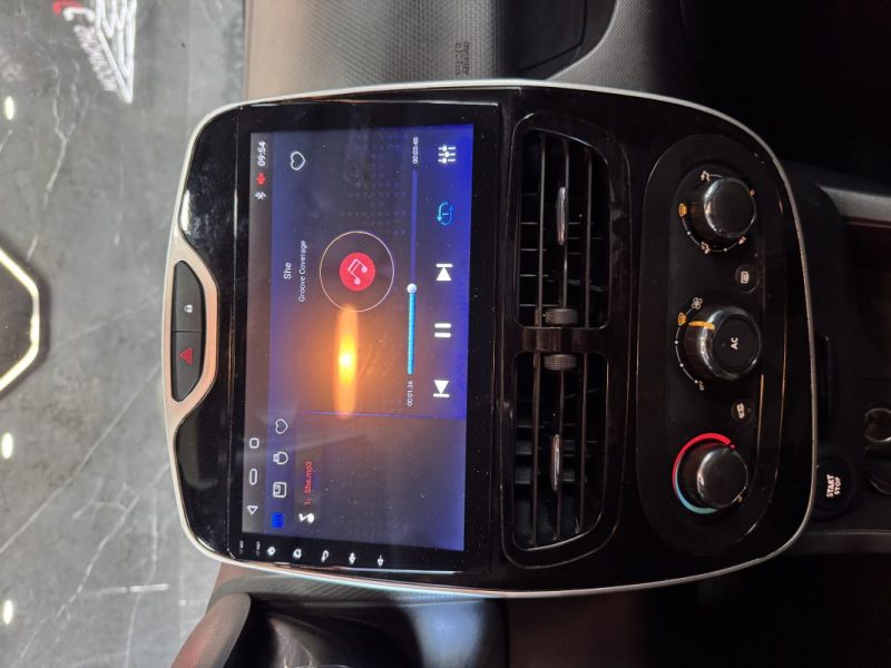 RENAULT CLIO IV Société 1.5 DCI 75 GENERIQUE 2014