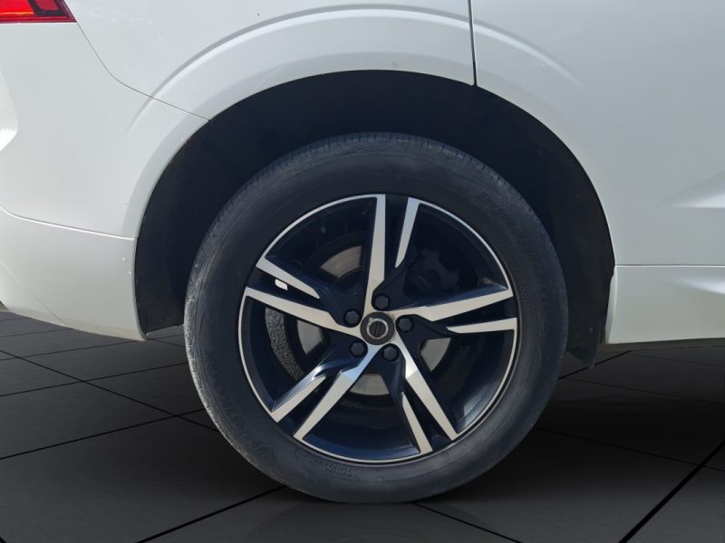 VOLVO XC60 II D4 ADBLUE 190 AWD R-DESIGN GEARTRONIC 8