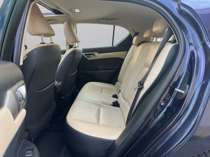 LEXUS CT200H LUXE - TOIT OUVRANT