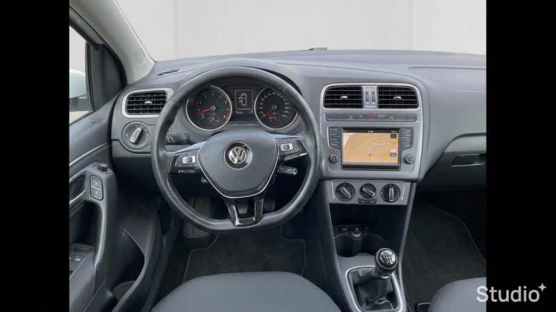 VOLKSWAGEN POLO 1.2L 90 ch ALLSTAR 2017