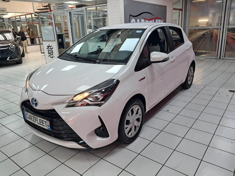TOYOTA YARIS HYBRIDE 100cv FRANCE BUSINESS/1 ERE MAIN