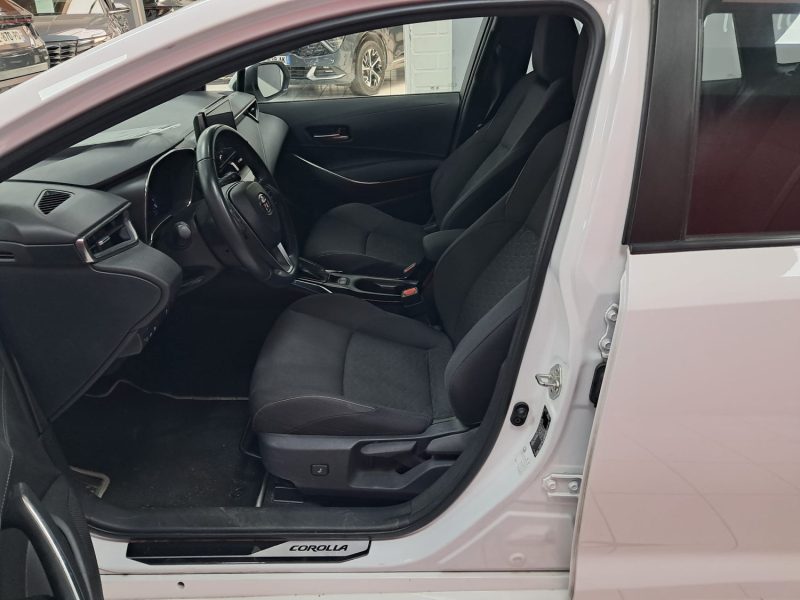 TOYOTA COROLLA TOURING SPORTS 122cv DYNAMIC BUSINESS/1 ERE MAIN/TVA RECUPERABLE