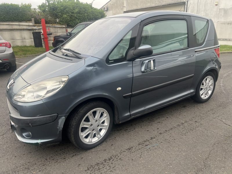 PEUGEOT 1007 DOLCE 1.6E 2-TRONIC 2005