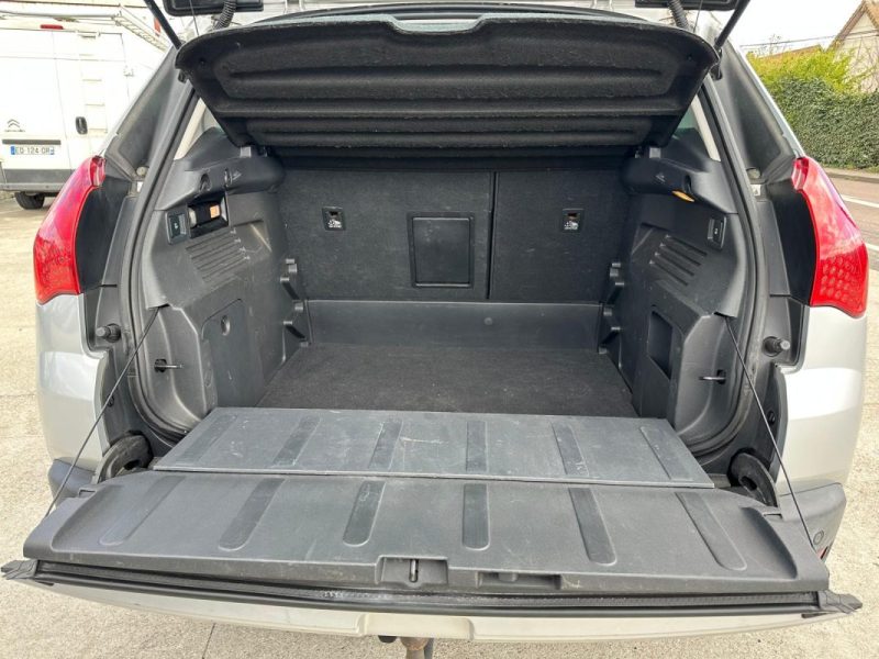 PEUGEOT 3008 1.6 THP 16V 156CH FÉLINE 2012