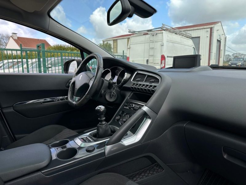 PEUGEOT 3008 1.6 THP 16V 156CH FÉLINE 2012